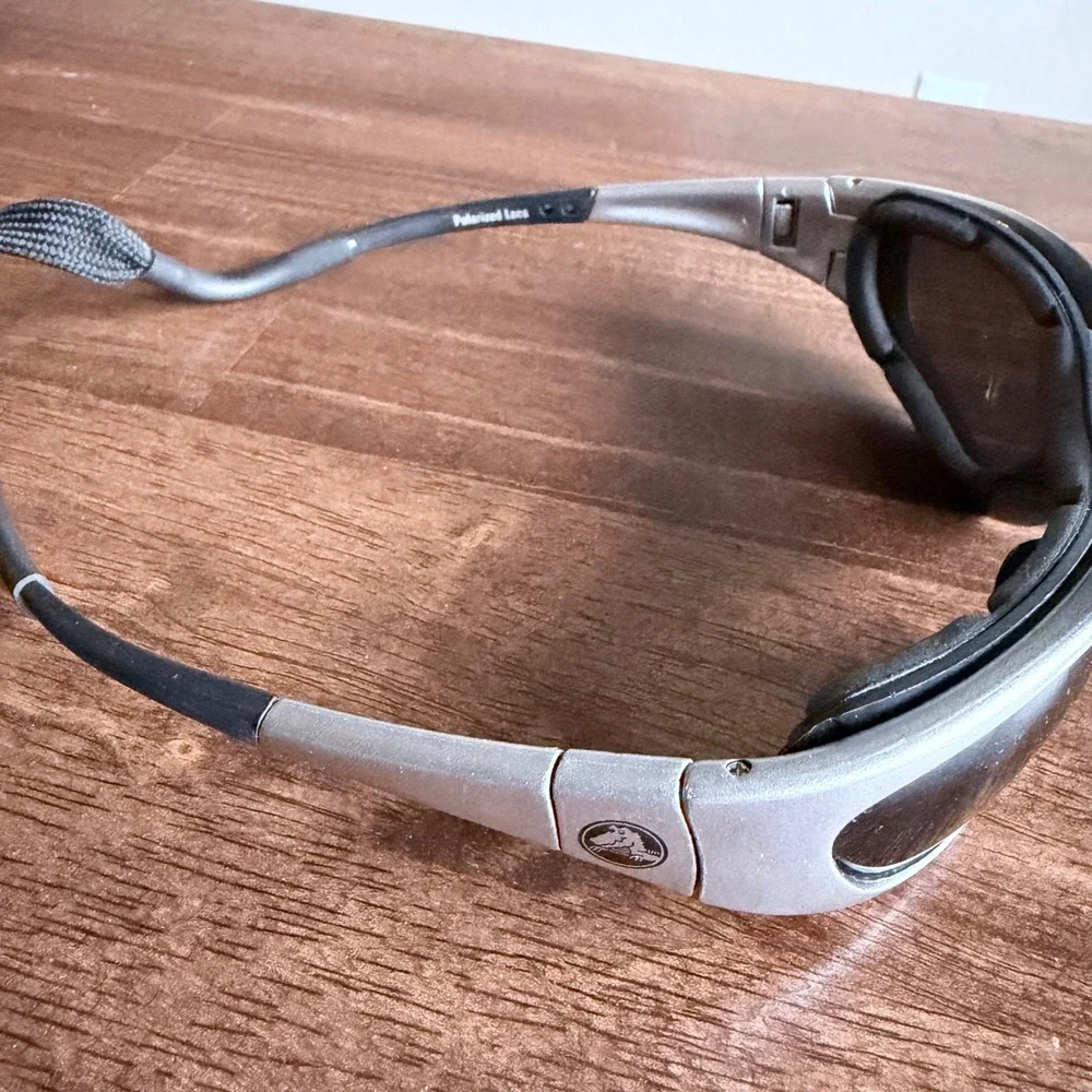 Crocs Polarized Sport Sunglasses Silver Black Wrap Around w: Case and Strap Rare